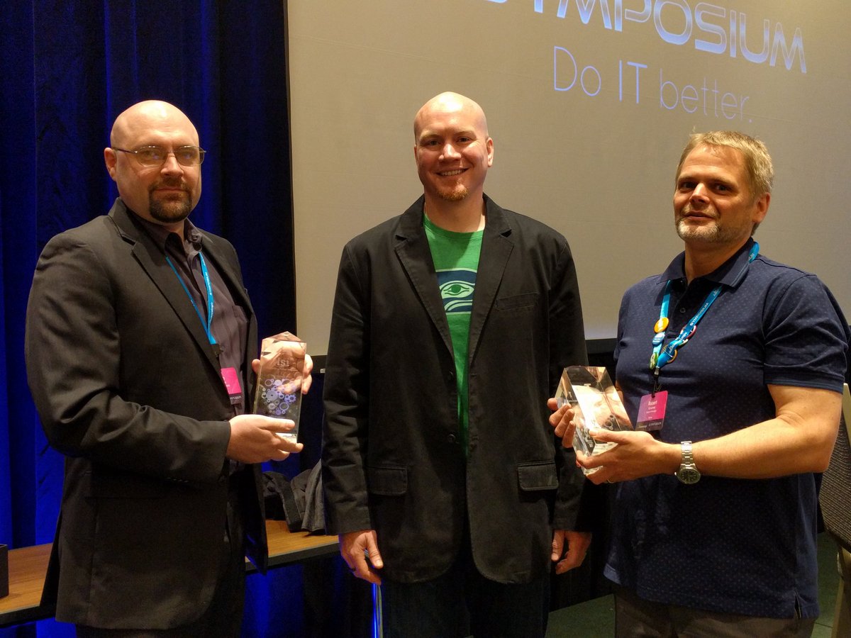 ScienceLogic's tweet photo. Our Innovation Showcase Award winners! Congratulations! #sciencelogic17 https://t.co/YEoGWcrS4Z