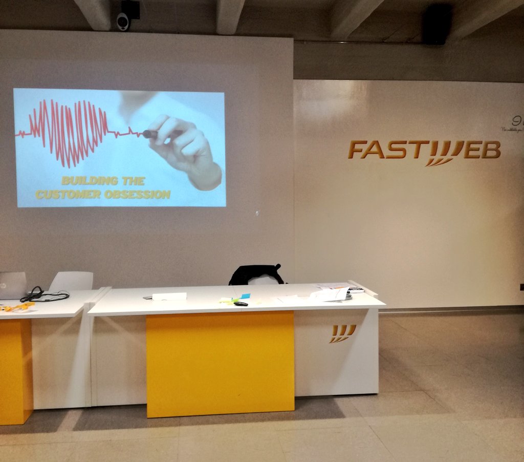 S_Parisotto's tweet photo. Oggi il "Welcome Day" per chi è entrato nel team Fastweb... e cosa gli diciamo?
#customerobsession #welcome https://t.co/W2VKlXfI7A