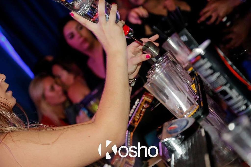 Service at the ❤️ of everything we do 6 nights a week 😁 ift.tt/2fRlaCD