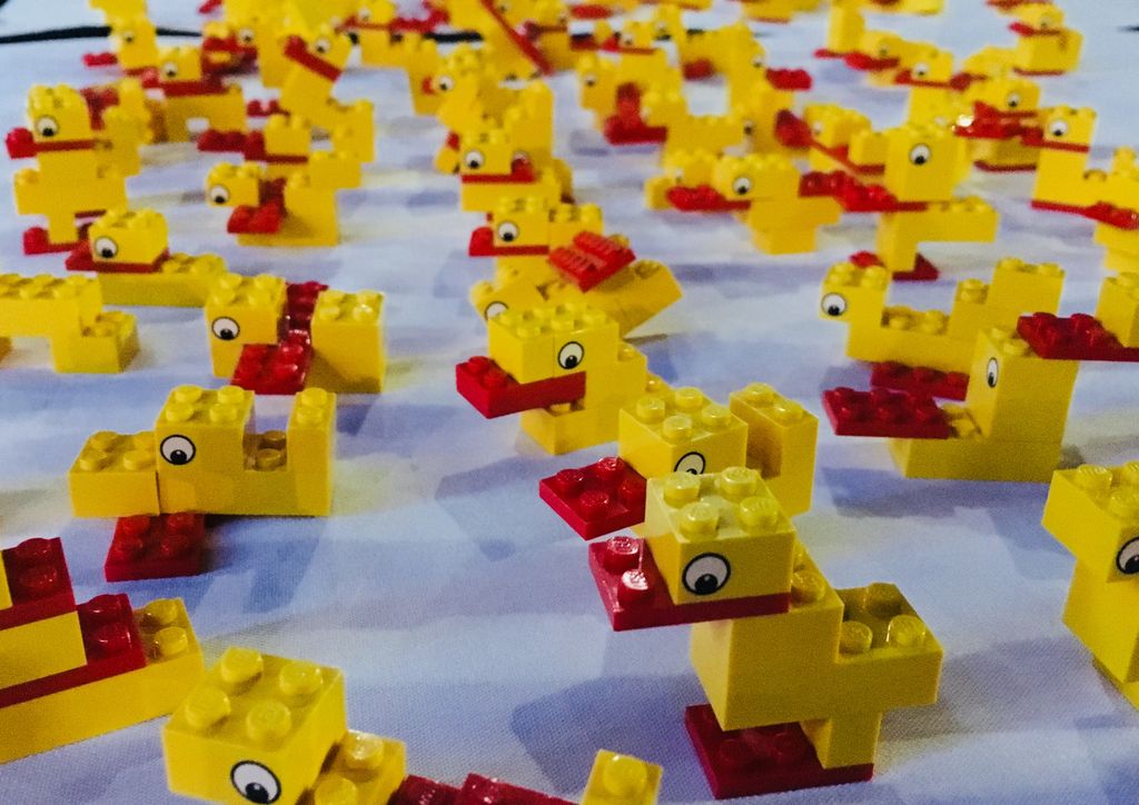 BAI_Info's tweet photo. 6 pieces. 1 minute. Many ducks. Even w/ strict constraints, @davidcrob says, “there’s an amazing amount of creativity possible.” #BAIBeacon https://t.co/YbvrPOvDjN