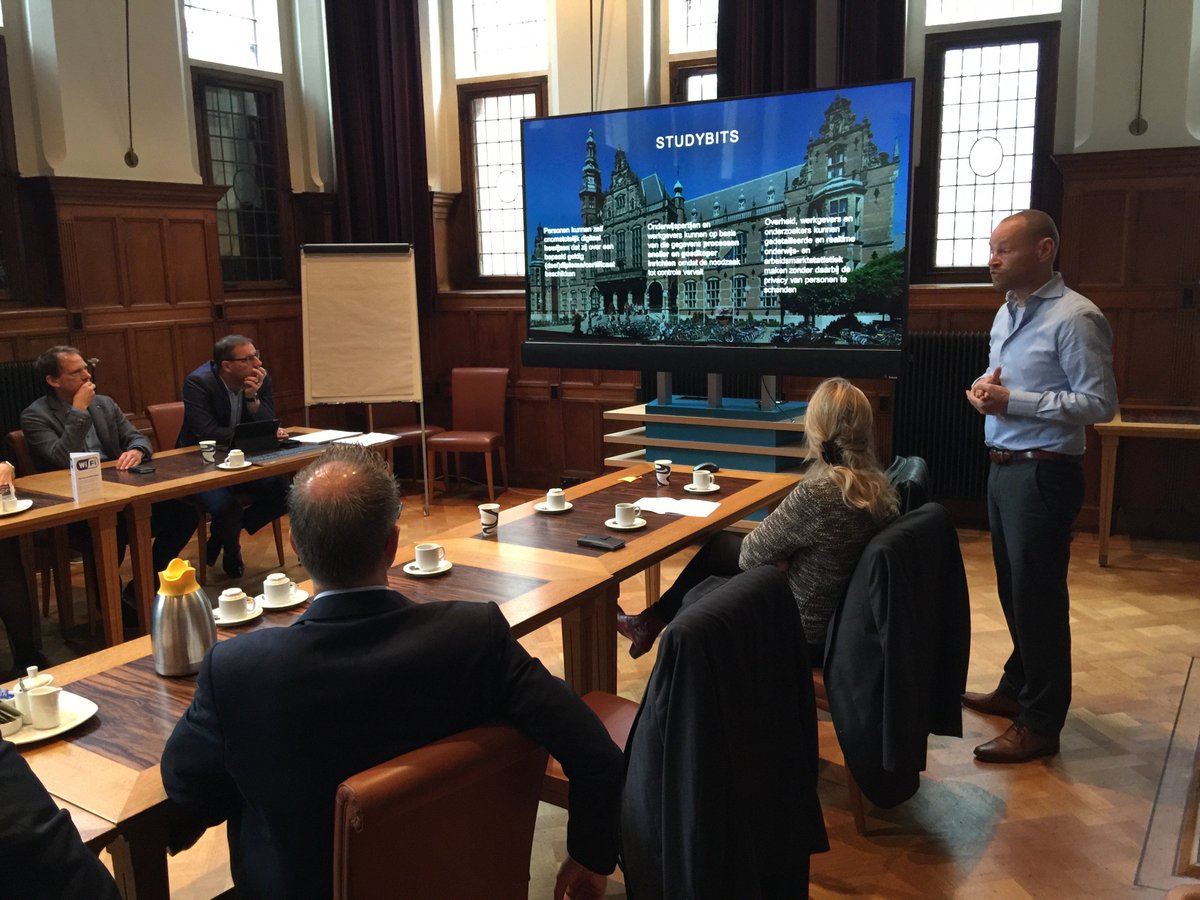 thmensen's tweet photo. Presentatie prijswinnend #blockchain project #StudyBits in SBIR Competitie @provgroningen #BCINED2017 https://t.co/iXp6lHiWLi