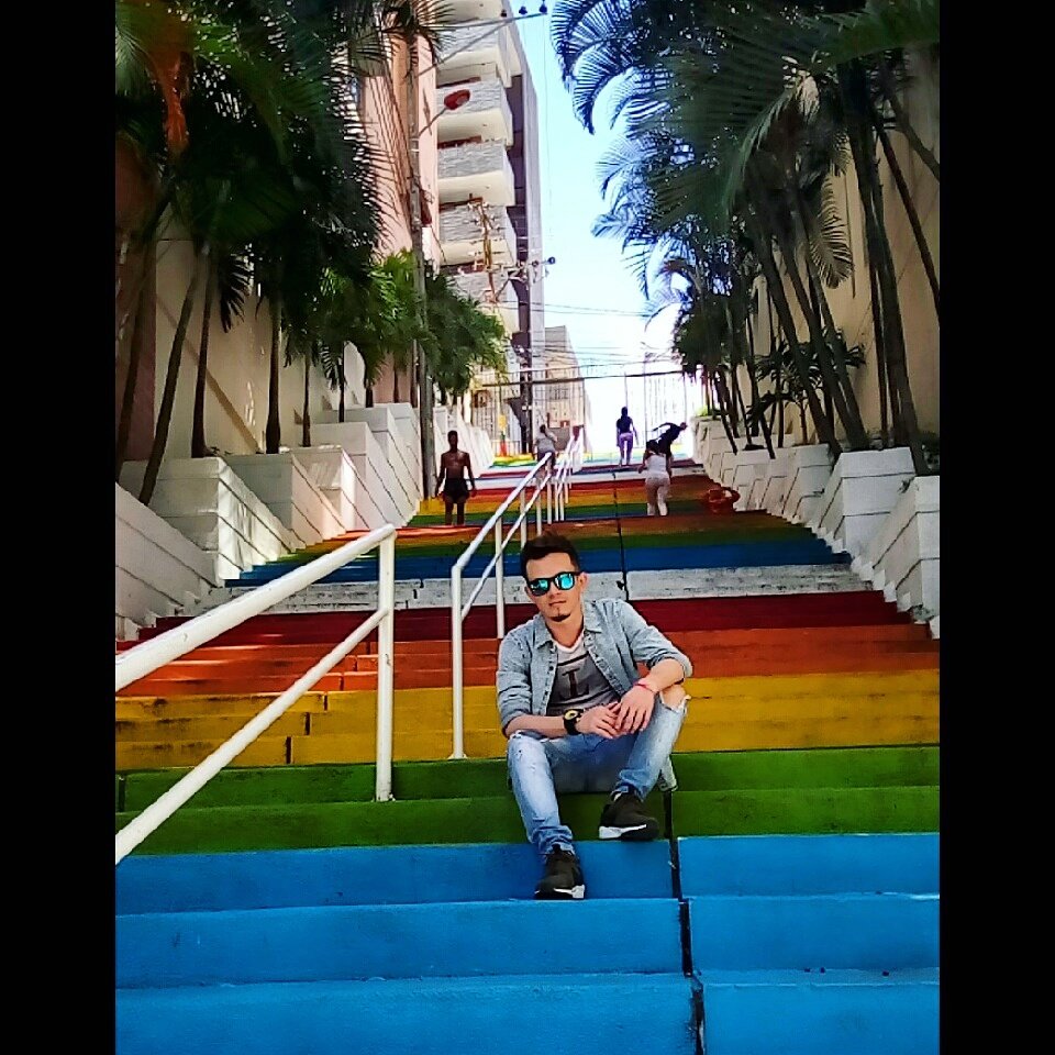 SAMU ARIAS (@sammarias) on Twitter photo 