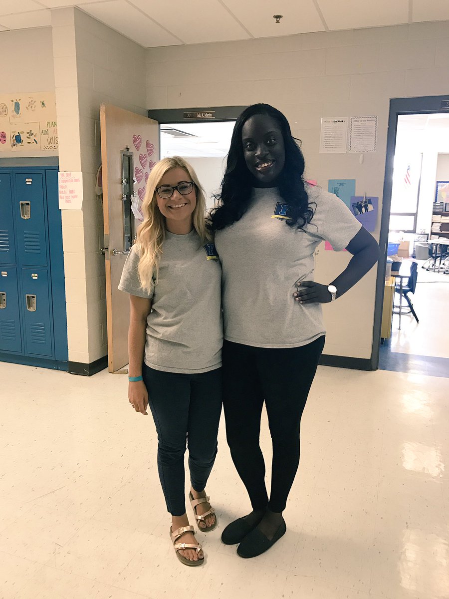 Mrs_MartinOES4's tweet photo. Love these 2 🖤 @OESrockSTARS @suptking @OES5thGradeMath https://t.co/gFLAmYGk6S
