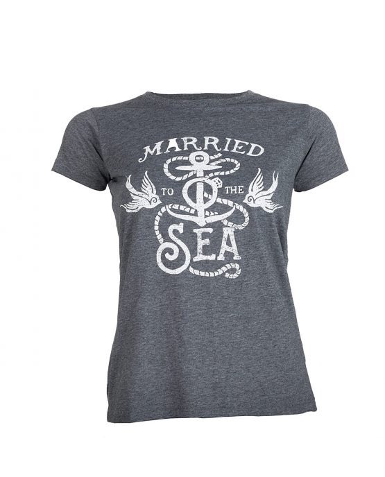 Spreading_Aloha's tweet photo. Autumn is about layers and a t-shirt is a great start https://t.co/saHX3ieDFX #spreadingthealoha #marriedtothesea #mawganporth https://t.co/xqb9OW1ntC
