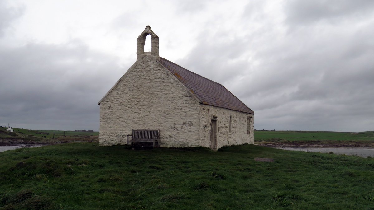 WalkNorthWales's tweet photo. Aberffraw coastal path walk to the church of St Cwyfan and return. A  really nice little walk taking in part of the Welsh coastal path. https://t.co/zGls18IRdw