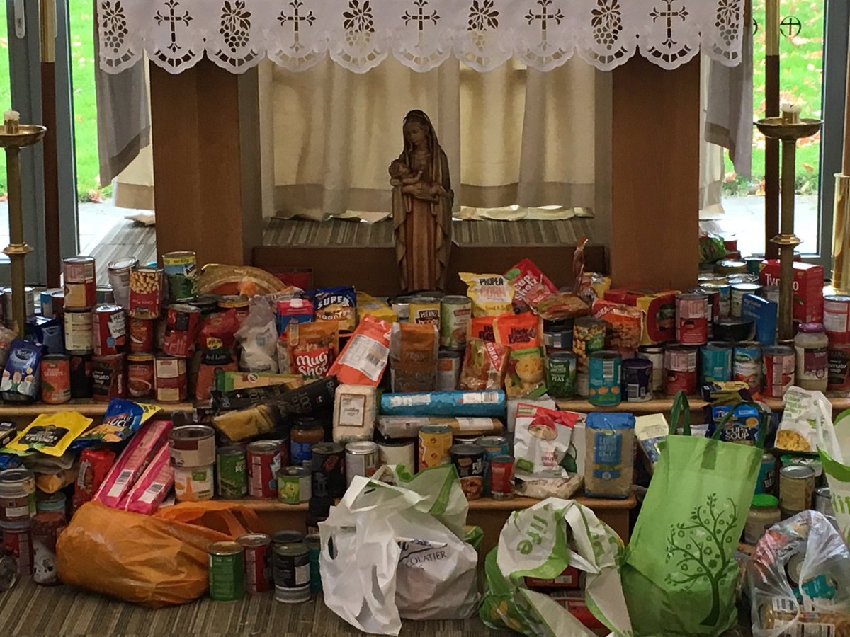 Great harvest celebration with <a href="/StBarnabas_news/">St Barnabas CE Primary Academy</a> today. Gifts off to <a href="/BoothCentre/">Booth Centre</a>. Thanks <a href="/Growinthecity/">Growing in the City</a> for fresh produce from garden too