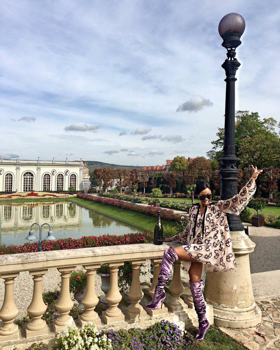 Bonang's tweet photo. To life!  🥂👌🏽🇫🇷🙏🏽👑 https://t.co/vEQEP1Vynf