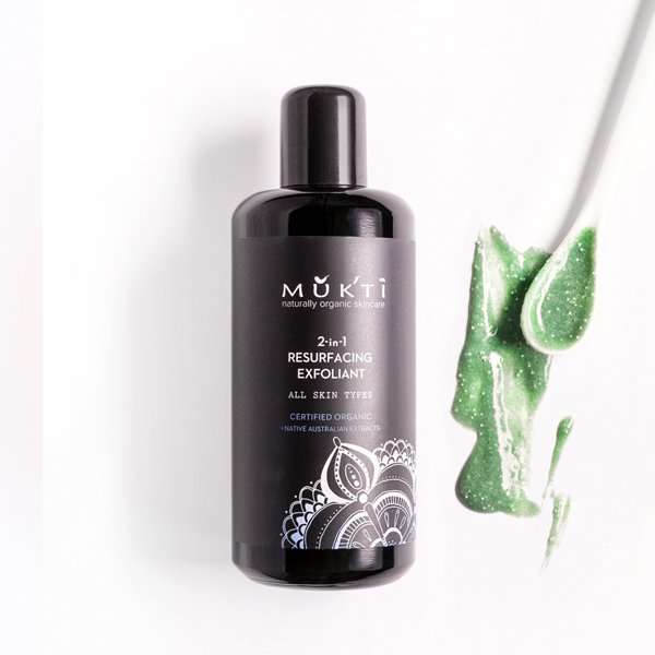 PEAU NEUVE < Gommez les peaux mortes et ravivez l’éclat de votre peau avec l’exfoliant resurfaçant <a href="/muktiorganics/">Mukti Organics</a> > bit.ly/2hJ876Q