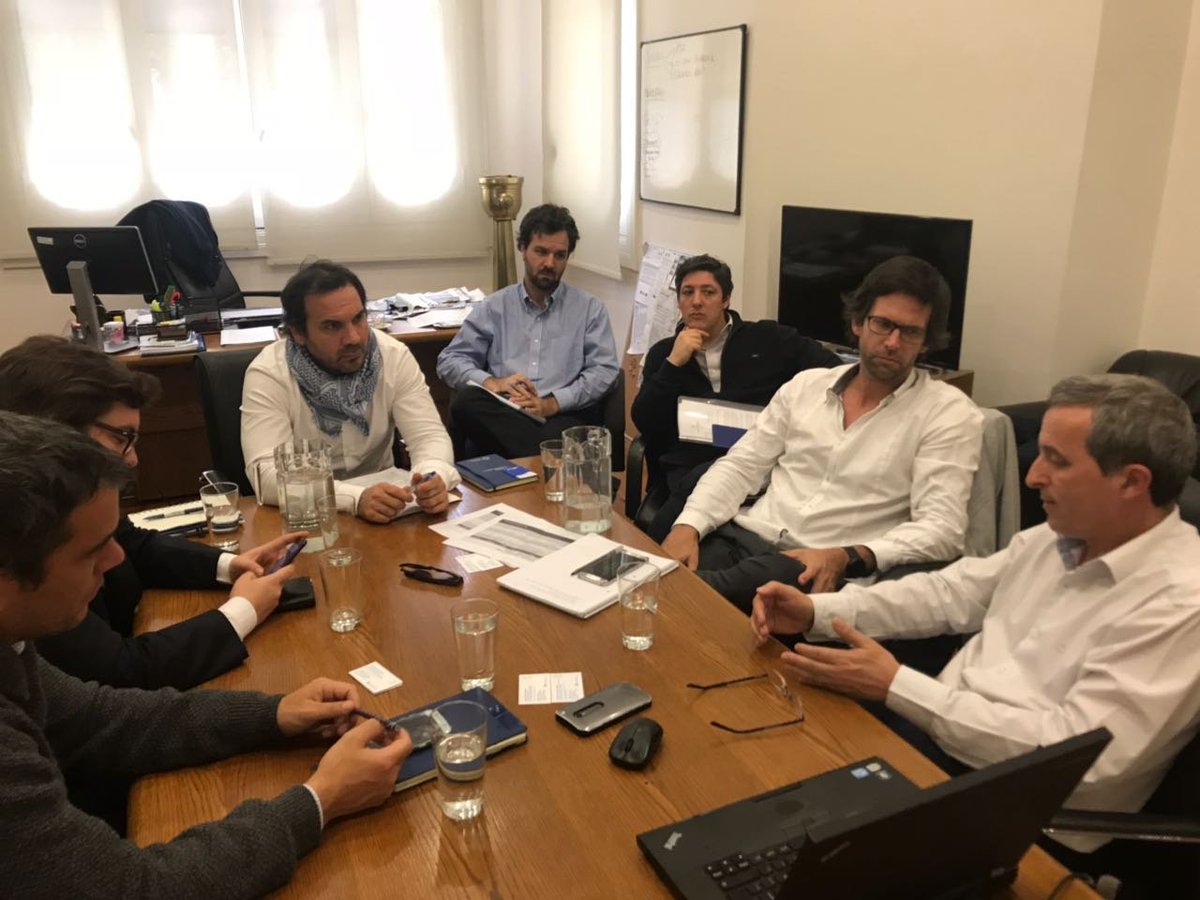 JdeM's tweet image. Trabajando en @PuertoBsAs con @gonzamortola @campraguille por mejor accesibilidad (Y seguro que hablando de #argentinaintermodal ;)