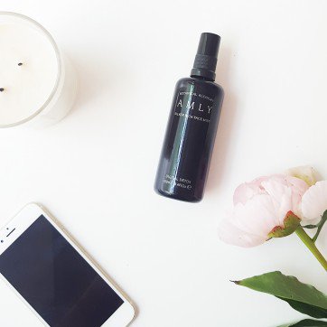 INDISPENSABLE DU JOUR < La brume digital detox <a href="/AmlyBotanicals/">Amly Botanicals</a>, notre allié pour combattre le stress et la fatigue > bit.ly/2fDb2t9