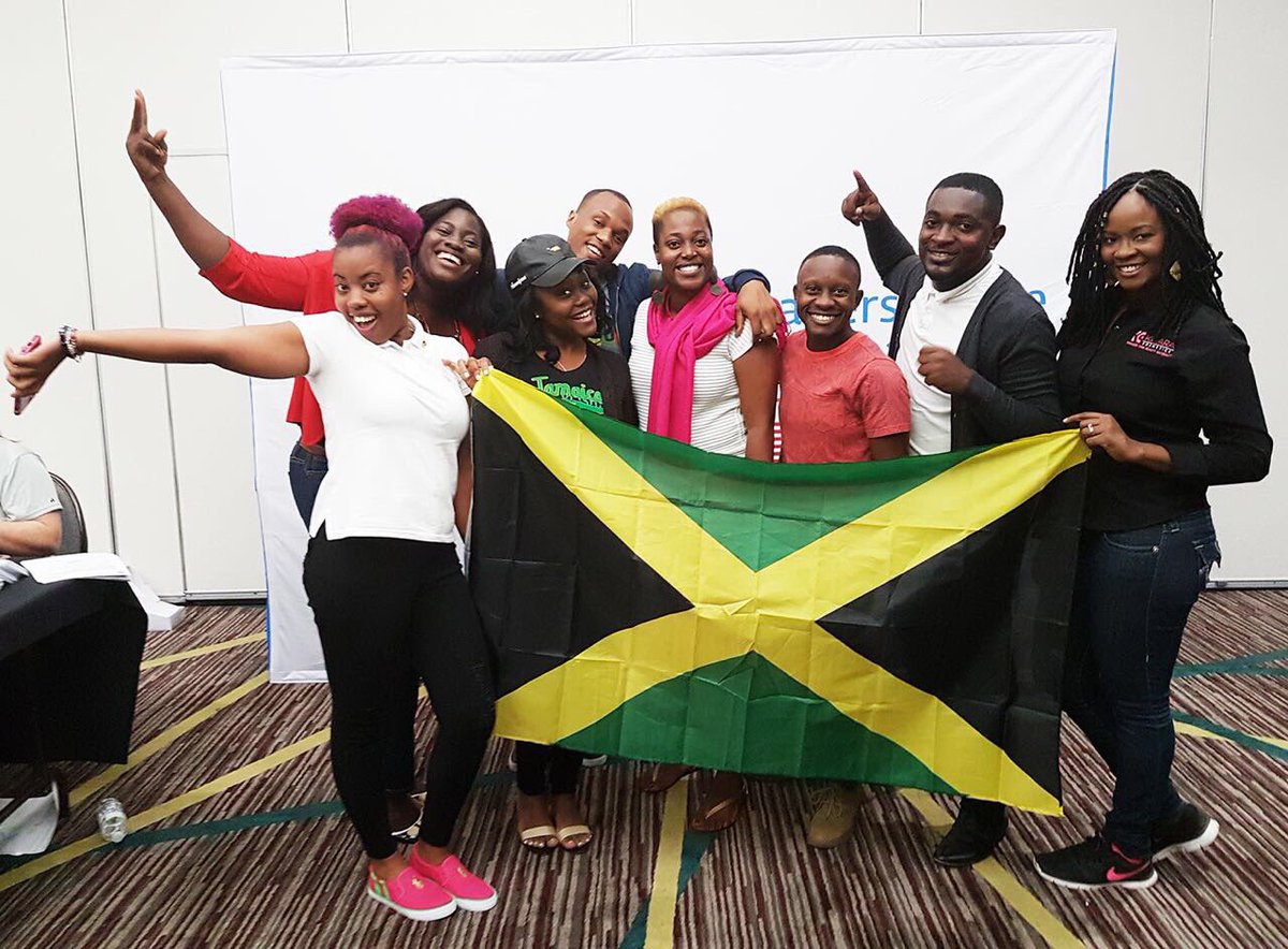 USEmbassyJA's tweet image. Our chosen eight are off on their U.S. Tour #YLAI2017 #MyYLAIJa