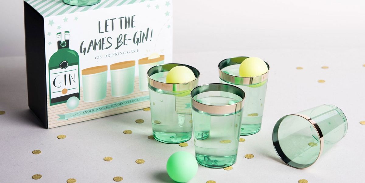 Gin pong exists and is the ONLY game you'll need this Christmas trib.al/tK0kSfw