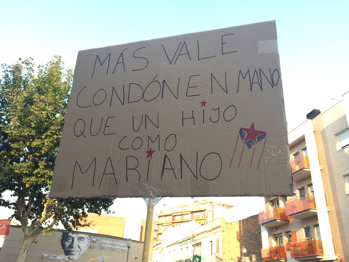 marbelcarlos's tweet photo. Una bona manera de fer el primer tweet, no?

#Aulesa #Olesademontserrat #3Oct #crativitatolesana https://t.co/i3TsLoyHa2