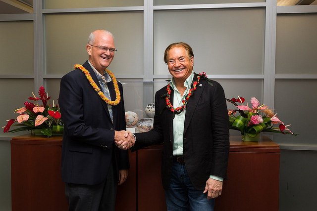 ShidlerCollege's tweet image. Alumnus Jay H. Shidler donates another $117M to his alma mater, bringing his total giving to $228M shidler.hawaii.edu/gift #shidlervision