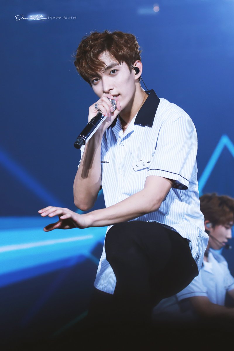 devilkin0218's tweet photo. 마닐라 석민시❤️
#세븐틴 #도겸 #SEVENTEEN #DK @pledis_17 https://t.co/o0ExDm9QgH