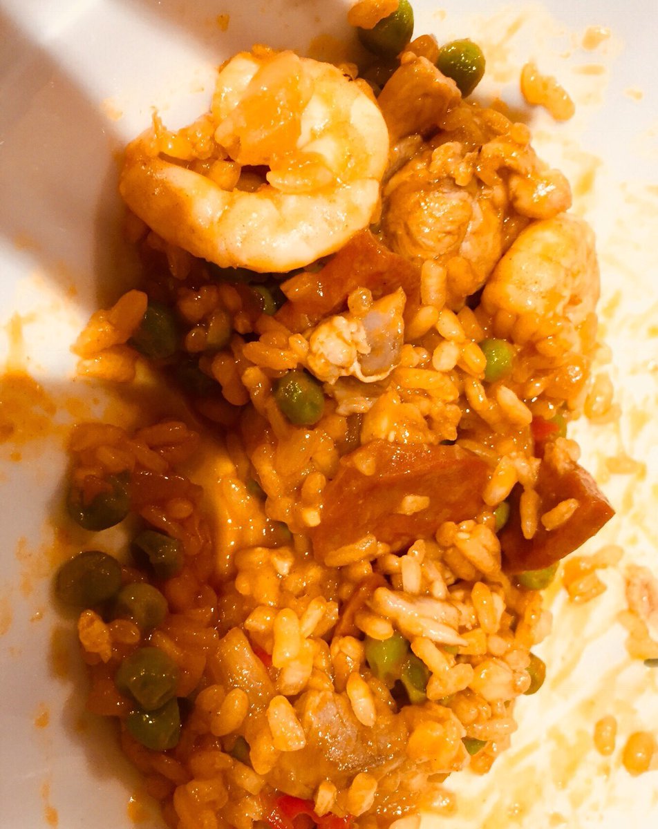 essentialjulie's tweet photo. Lovely paella made with EC fish stock and large glass of vino - well why not it’s Wed!! https://t.co/ecfSoPsr50