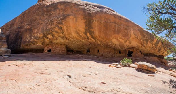 NPSPARKS100's tweet photo. #ExploreFiveMore: 10 Secret Utah Adventures You Must Try via @utahdotcom https://t.co/YB9xM5R4yV #Utah #Adventures https://t.co/LCwmmuk3b9