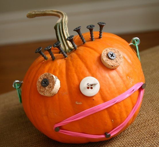 homespothq's tweet photo. Creative ideas for your Halloween pumpkins! https://t.co/1n4X6wd8TE https://t.co/bjEUgY57hy