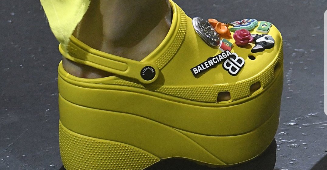 balenciaga tipo crocs