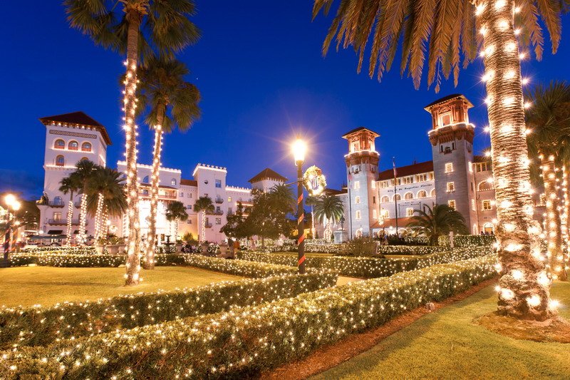 Did someone say #NightsOfLights? Yeah, we did. 45 days and counting until the sparkliest time of the year turns on! photo: <a href="/FlHistoricCoast/">St. Augustine</a>