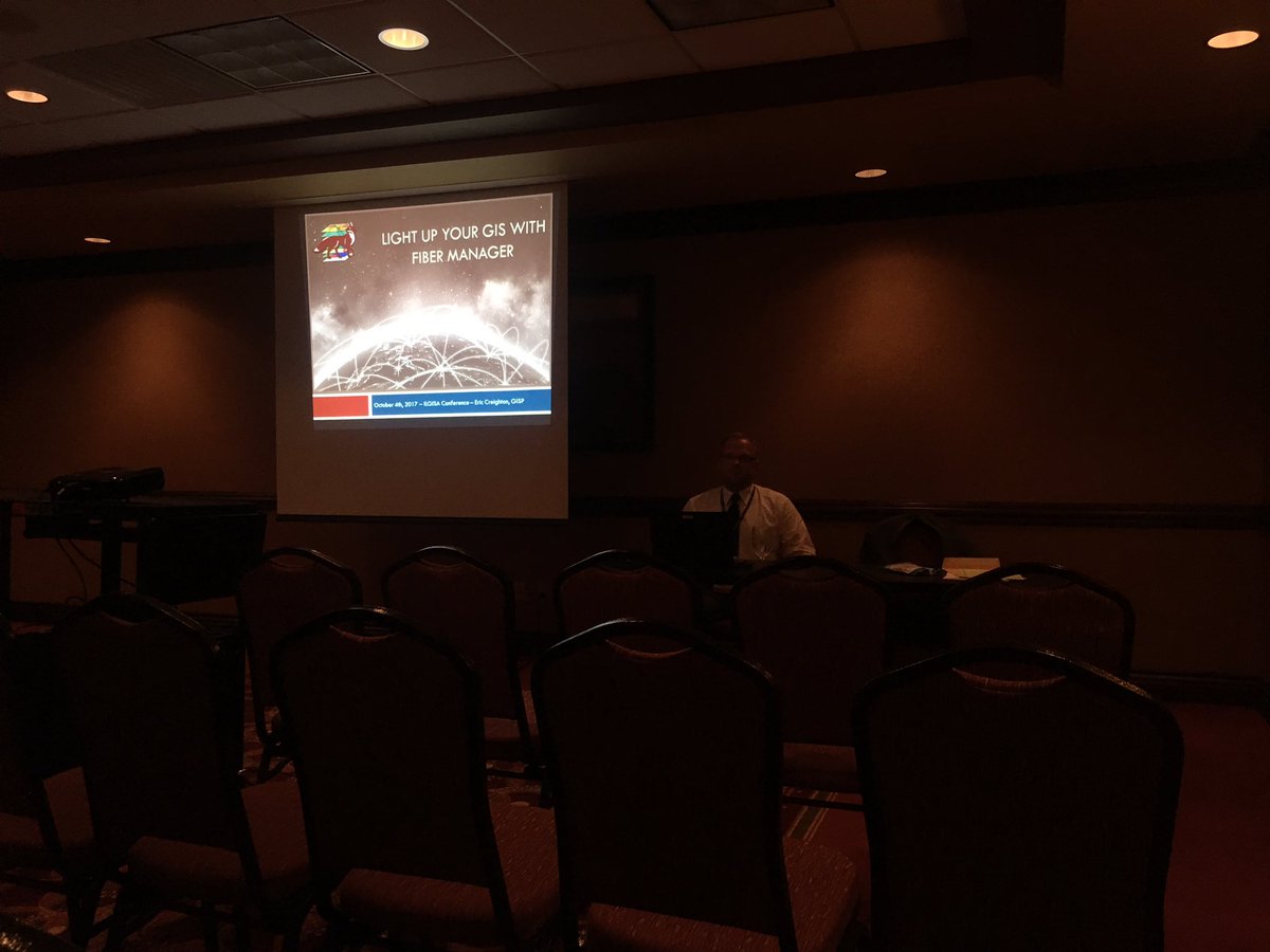 SethAStark's tweet photo. Eric Crieghton from @StCharlesIL about to talk #fiber #GIS at #ilgisa2017 https://t.co/MBZ4OrNHlN