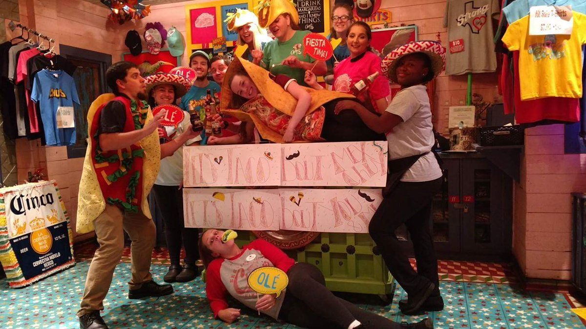 jamish75's tweet photo. #NationalTacoDay !! My Midlothian Chuys crew, my family! #doanythingforme https://t.co/SRiDrMsRdz