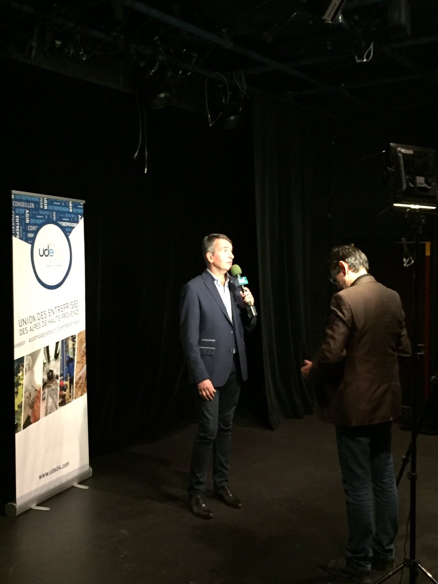MEDEF_Sud's tweet photo. #LentrepriseFaitSonShow : @J_LucMonteil, Pdt @MedefPACA : "Pour fonctionner, l'entreprise a besoin d'optimisme et de confiance !" Cc @UDE04 https://t.co/d7HDFeCOen