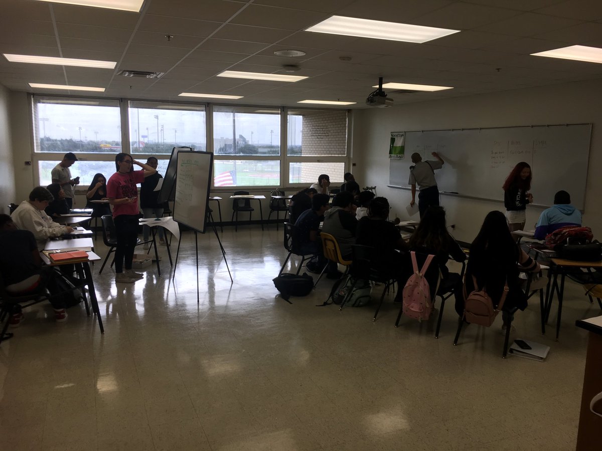 Bgrady21's tweet image. When your students run their own tutorials you know they are #Avidized @TheColonyHS so proud of these Sophomores!