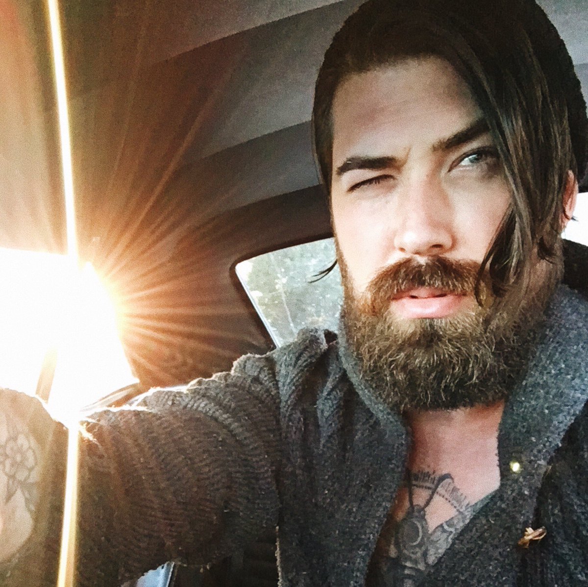 Headed to NY for Comicon! Speaking at the Hey Arnold panel fri. If you're there, come say hi 👋🏼