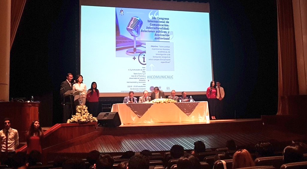 GenesisMurilloP's tweet photo. En el Teatro Sucre se inaugura II Congreso internacional de comunicación. #IICOMUNICAUC https://t.co/OhHyoYVTAZ