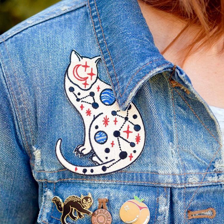 ValleyCruise's tweet photo. Cool #cats and a #peach booty! https://t.co/DWyCsCbXTn #cosmic #cat #retro #blackcat https://t.co/n2nDSTs3kJ