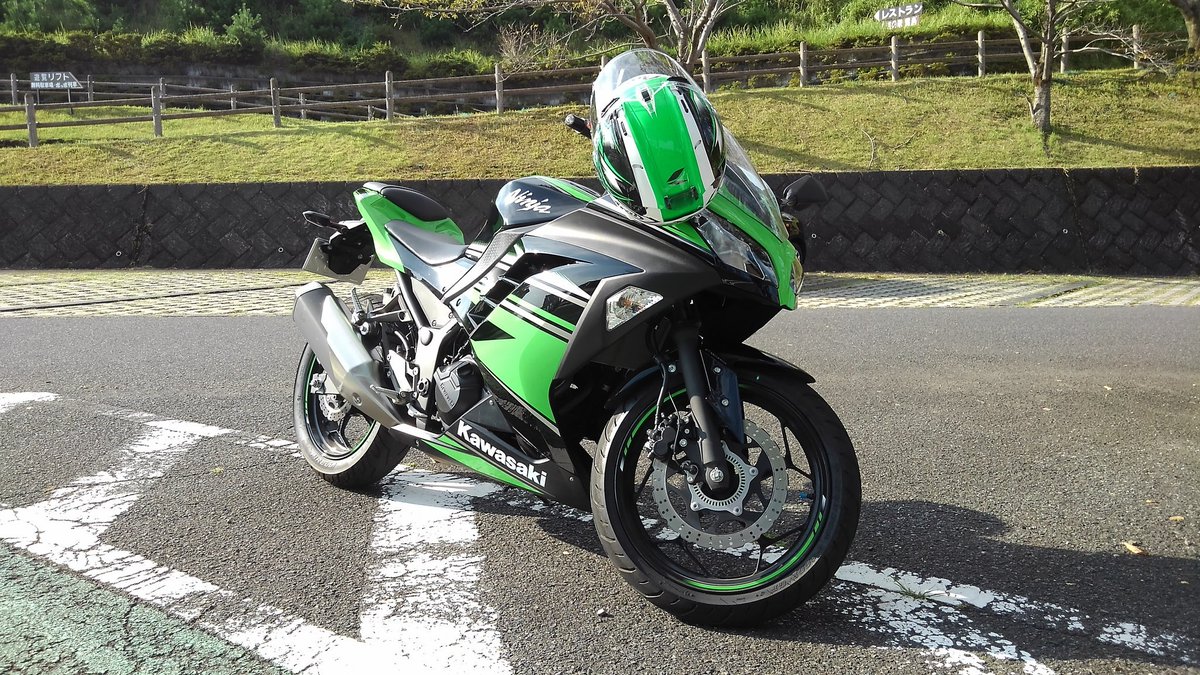 makiryoS2000's tweet image. 納車して約一ヶ月程ですが宜しくお願いします😅

#Ninja250乗りと繋がりたい
#Ninja250
#KRTEdition
#TeamGREEN
#拡散希望