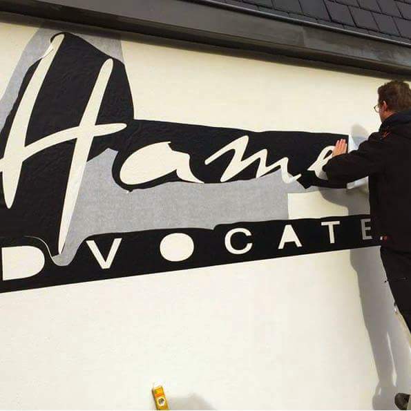 KONNEXRECLAME's tweet photo. #Gevelreclame nieuwe locatie d.m.v. #freesletters https://t.co/v2JFHFNhJA #Bussum 🥂 Klaar voor de officiele openingsborrel @KickyHamer https://t.co/ffWi8FG5mU