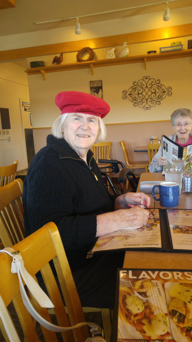 CallahanVillAD's tweet photo. The gals @Callahanvillage changed it up &amp; instead of having a lunch outing, we are enjoying breakfast at Elmers! https://t.co/IqXImaIpWl