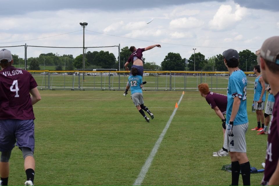 HailStateUlt's tweet photo. Do you smell that? That's the smell of ultimate. And also a grown man's cheeks #FallTournaments #GetReady https://t.co/Or3eYKZGs7