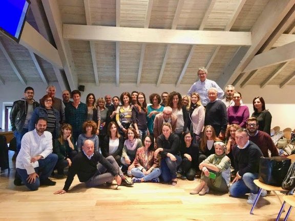 Ladyhawke1448's tweet photo. Ieri alla Rocca di Sala Baganza con @catrinaprod_mx, @studioella e @CastelliDucato: corso avanzato su #storytelling e #video per i social https://t.co/827N02Zlad