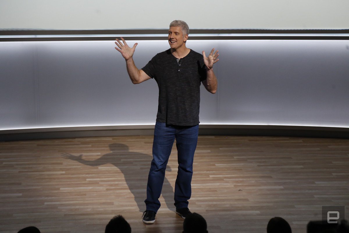 engadget's tweet photo. Rick Osterloh has taken the stage at the #madebygoogle event to talk hardware https://t.co/92FBPtsndZ https://t.co/ugXHm4hlwf