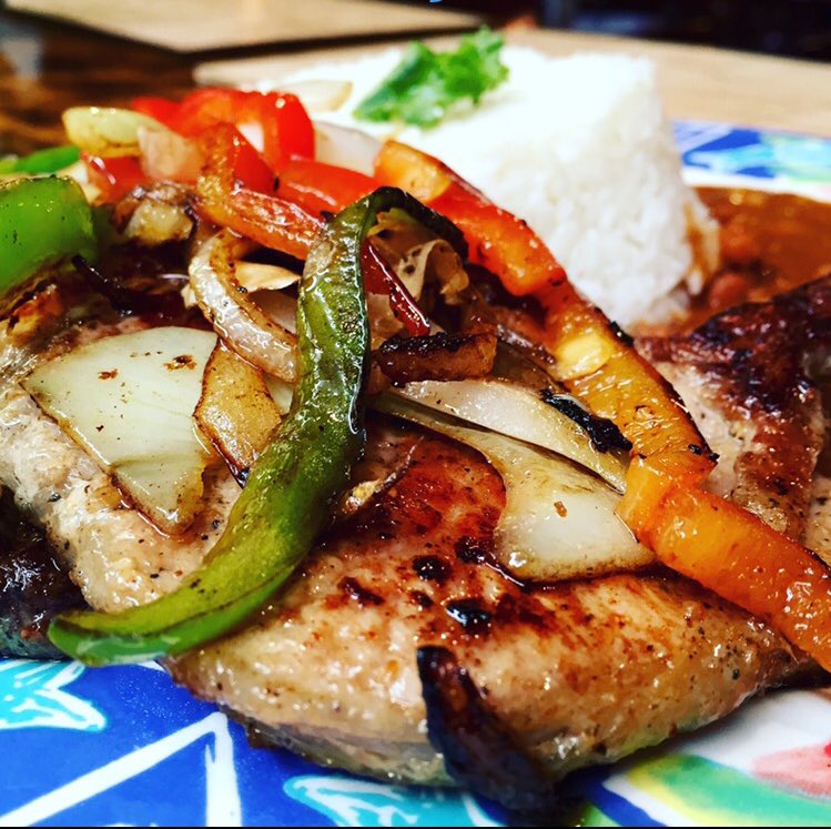 ECUVillaVerde's tweet photo. Villa Verde style grilled or fried pork chop rice beans for only $7.99 RT FOR A CHANCE OF 3lbs Nachos https://t.co/o7rFiVkdgH