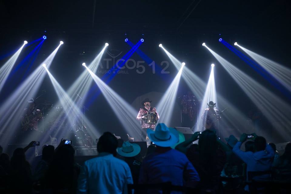 MonterreyMusic's tweet photo. 📸 | Gran noche norteña en el #Atico512 con #ElAutenticoyÚnico @ELPODERDELNTE volviendo hacer una exitosa presentación #MtyMusic https://t.co/rCJgIp41xr