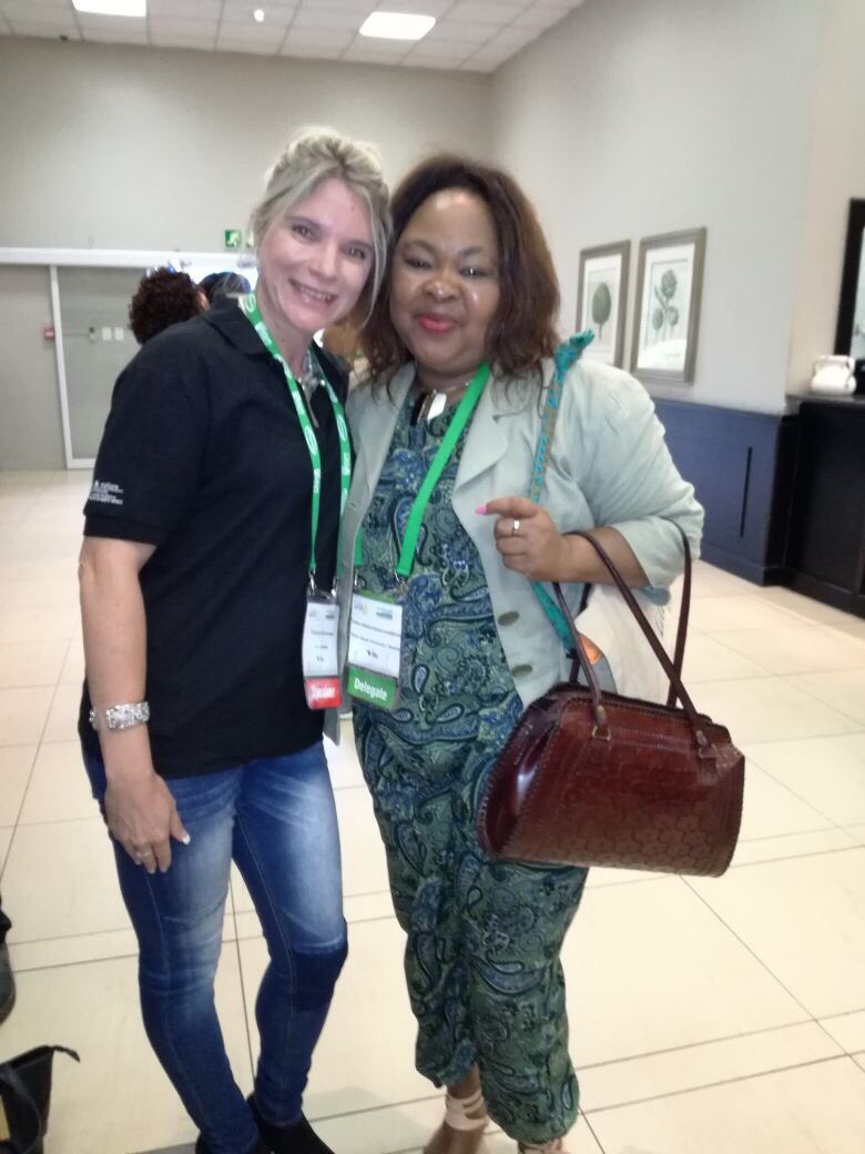 theresaschoeman's tweet photo. Wonderful opportunity to make new contacts & to see old colleagues #liasaconference #liasa2017 https://t.co/VJ3Upw7SSH