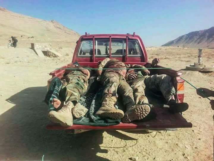 Mahdiaminim's tweet photo. ده���ها تن ازسربازان کشور درولایت ارزگان، از سوی طالبان تیرباران شده‌اند و اجساد آن‌ها اکنون طعمه‌ی سگ‌ها شده‌اند
🌐https://t.co/dOjdwDZ5BU https://t.co/JKZGKlXXHW