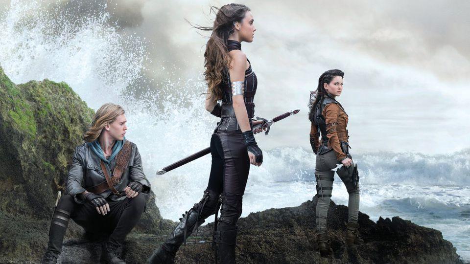 itsstetsko's tweet photo. the golden trio #Shannara https://t.co/u4dCFfhf3m