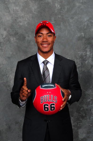 Happy Birthday to the overall pick of the 2008 Derrick Rose! 