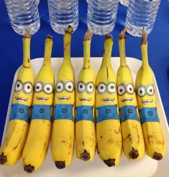 carloscasabona's tweet photo. https://t.co/fmtfJUwUzs Lo que todos sospechamos: una pegatina infantil hace que los niños elijan fruta antes que galletas. https://t.co/AbgFQqRlVi