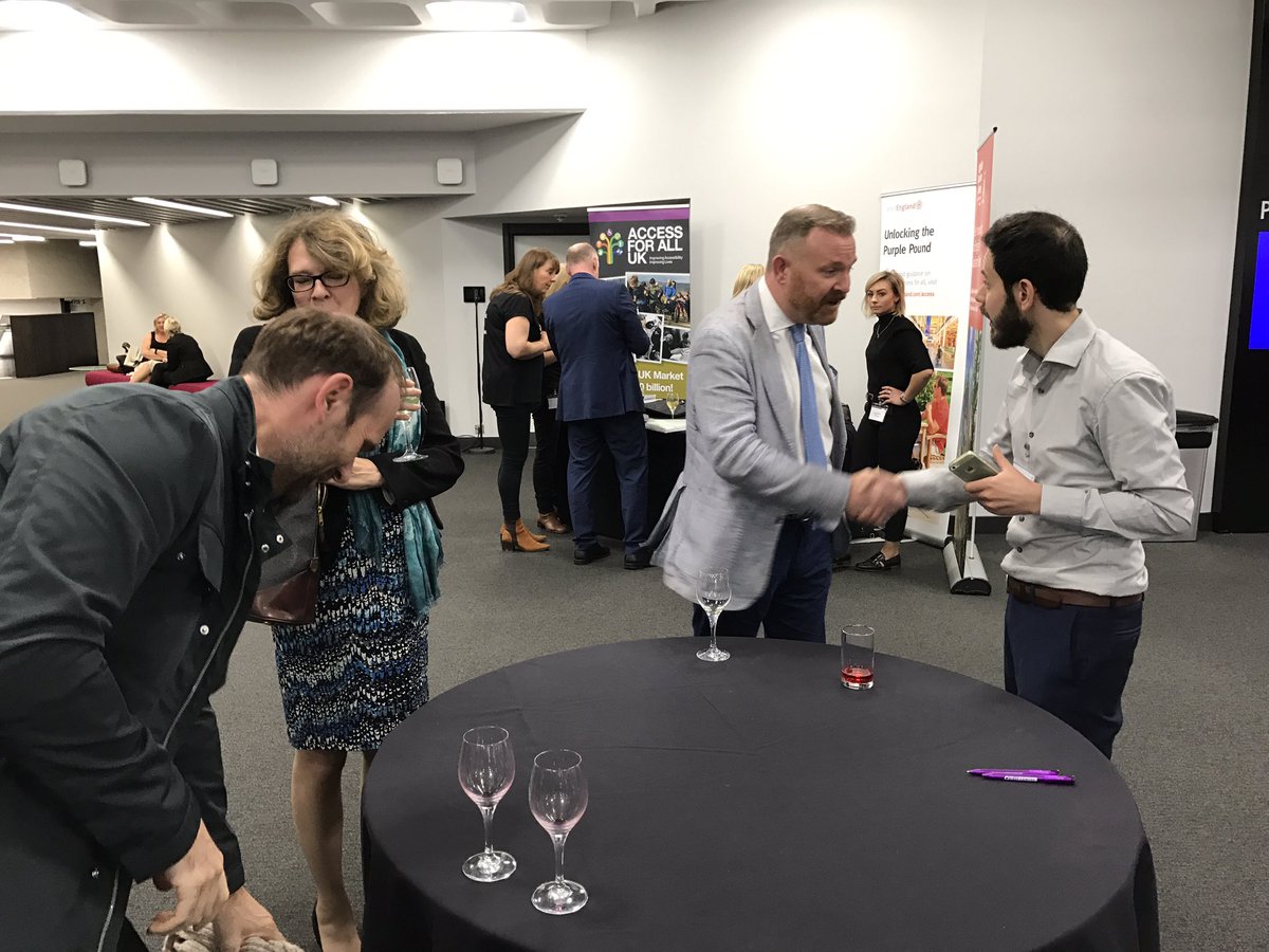 vac_conference's tweet photo. #VAC2017 Mingle around and make new friends! https://t.co/1aXDsvBaxr