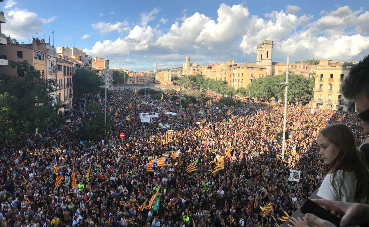 3CatInfo's tweet photo. l'ajuntament de Girona veta els representants de l'Estat i la Casa Reial
https://t.co/TsLc2jlH56 https://t.co/3jAwmTC1HR