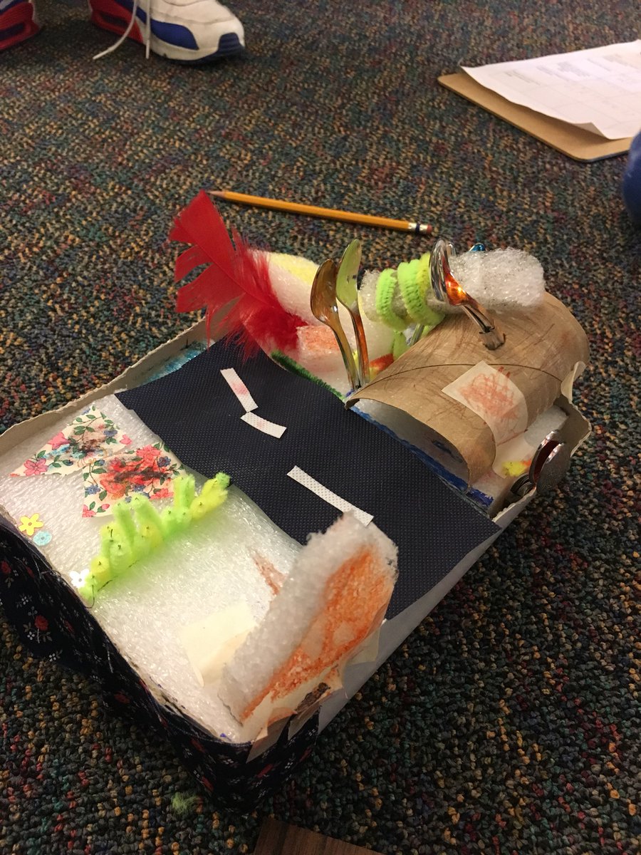 agourlayteach's tweet photo. Landslides, tornados, forest fires, and more. How does Earth change? #ssdedu #brechat https://t.co/gIW3jvFw0W
