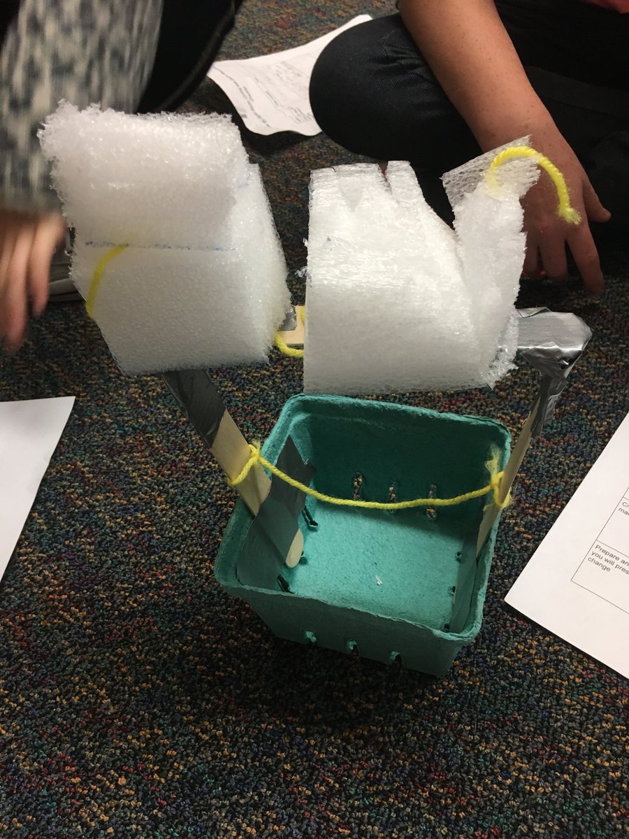 agourlayteach's tweet photo. Landslides, tornados, forest fires, and more. How does Earth change? #ssdedu #brechat https://t.co/gIW3jvFw0W