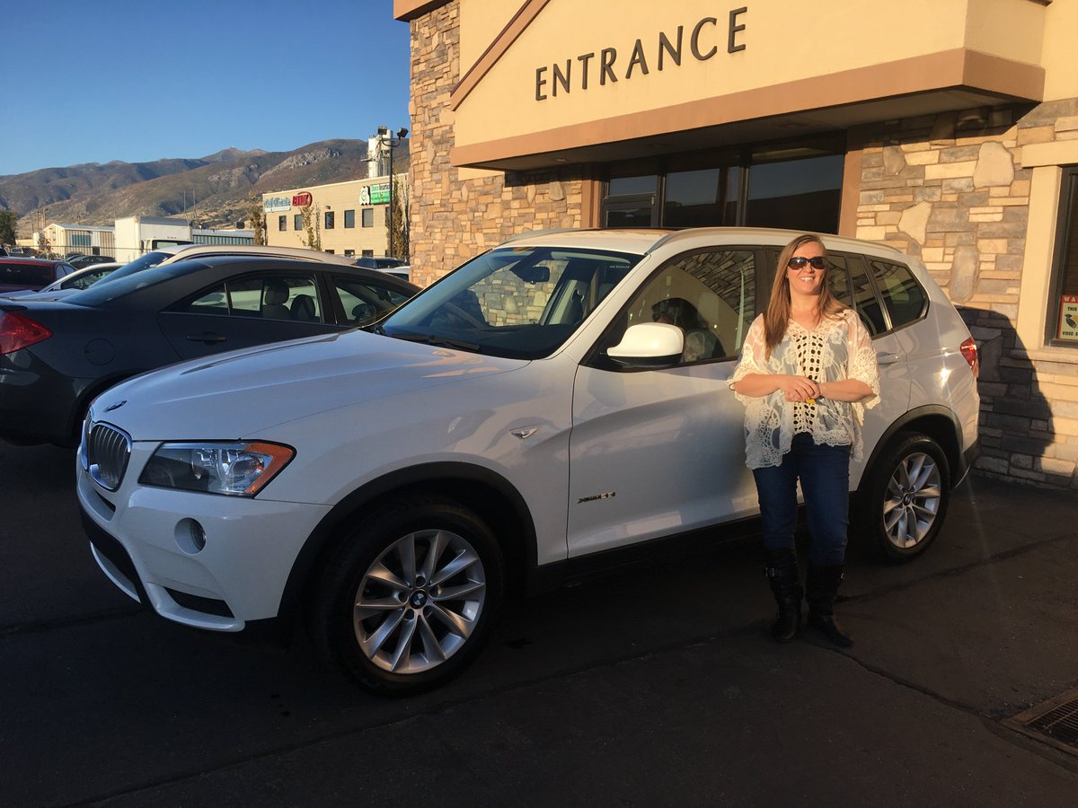 SAGutah's tweet photo. 2013 BMW X3 xDrive28i! Thank you for your business, Simpson family! #HappyCustomers #SpecialtiesAuto #BMW #X3 #xDrive28i #UtahCars https://t.co/irAZLz6BWS