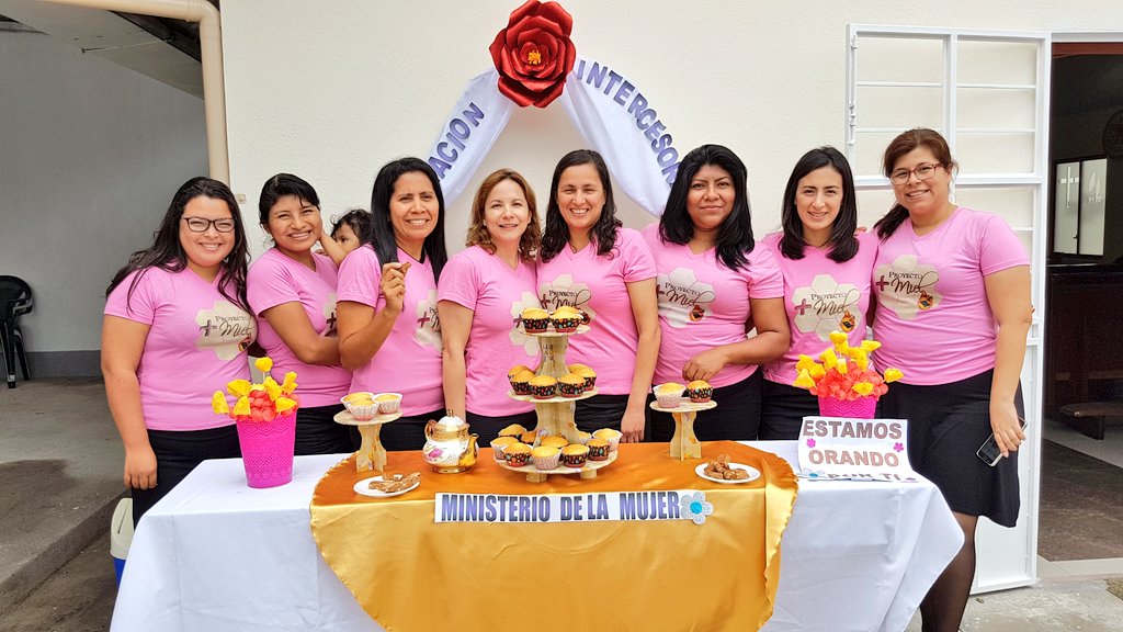 Pasvinueza1's tweet photo. Lider del MM @sylvia_polo motivando para la gran cosecha #proyectomasmiel @adventistasEC @AdventistasMEN https://t.co/vxU3t2zREo